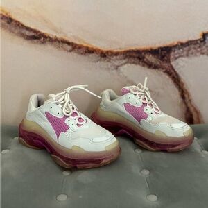 Balenciaga Triple S Clear Sole - Women's sneakers - Pink and White - Size 9